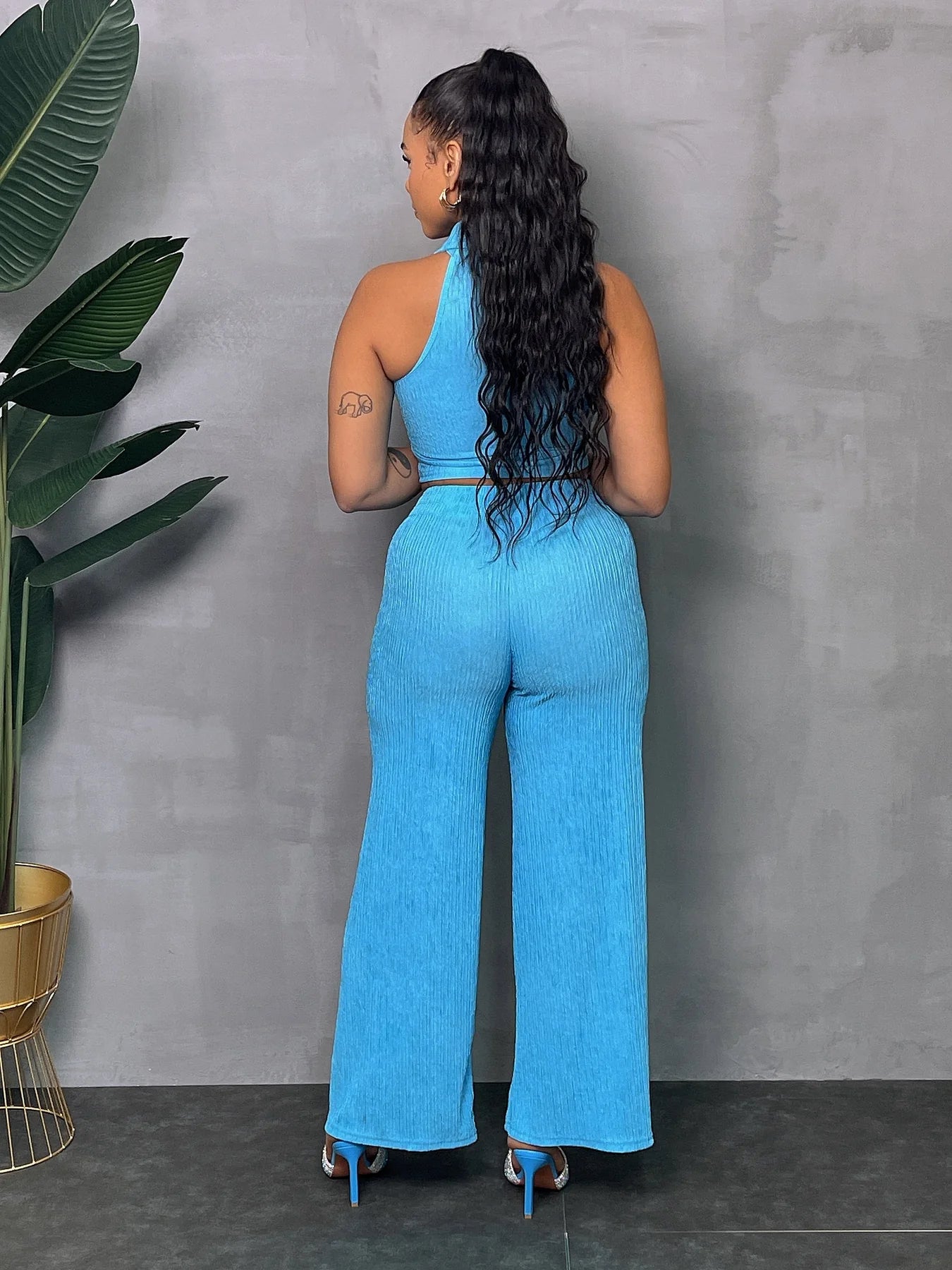 WRINKLE TEXTURED CROP TOP & PANTS